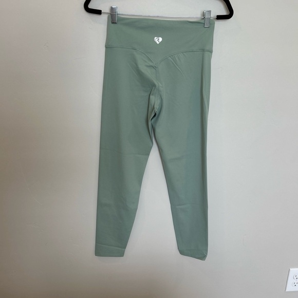 Women’s Best Essential Leggings, Pistachio, Large Regular Length - Picture 5 of 7